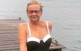 Noémia Costa é a nova 'Garota de Ipanema': mais magra, bronzeada e feliz em biquíni com amigos da Globo