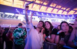 Emoção e lágrimas no regresso dos D'ZRT aos palcos