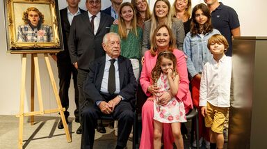 Fátima Campos Ferreira rodeada da família e dos amigos
