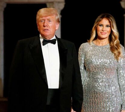 Medo pelo filho. Melania faz novo acordo milionário com o Donald Trump e 'foge' para Nova Iorque no meio da tempestade política