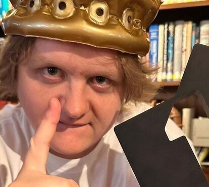 Lewis Capaldi tem síndrome de Tourette e fala em poder acabar com concertos por causa disso