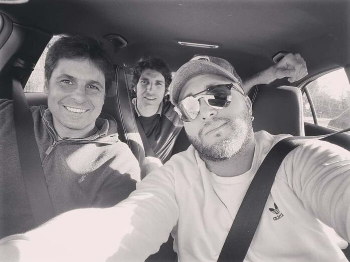 Cayetano Rivera com os irmãos, Kiko e Francisco