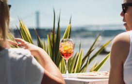 Há um novo quiosque em Lisboa! Uma ótima razão para espreitarmos os melhores para uma tarde na esplanada