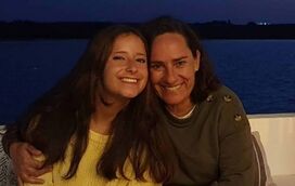 Maria Rueff abre álbum de família para mostrar filha, Laura, que celebra 20 anos