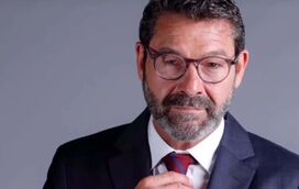 Marcantonio del Carlo continua desesperado por obter a nacionalidade portuguesa e já diz que pode desistir