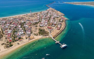 Já abriu a época balnear e nós mostramos-lhe quais são as praias mais limpas do país