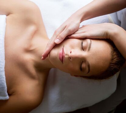 8 programas especiais para surpreender a rainha lá de casa e que ela tão cedo não vai esquecer