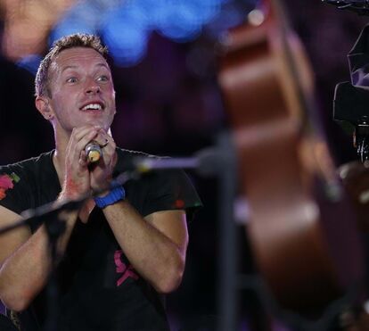 E se fosse o próximo a ser apanhado pela 'kiss cam' num concerto dos Coldplay? Chris Martin fala, enfim, da polémica