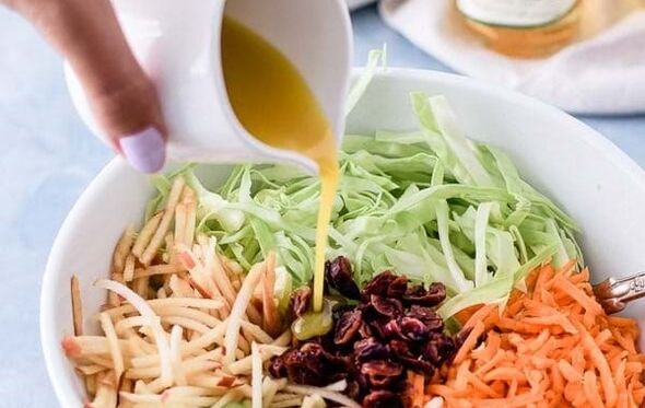Salada de couve e maçã