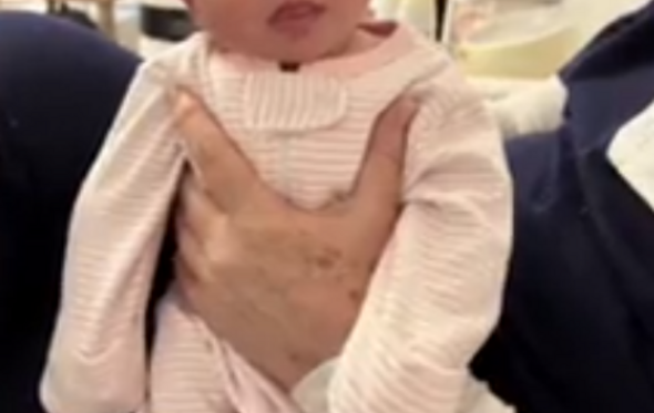 A filha bebé de Robert De Niro