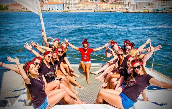 Sailing Lovers
