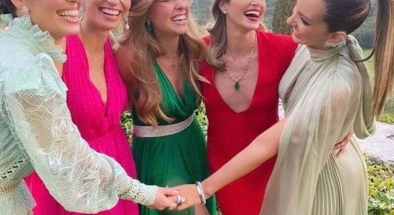 Tem um casamento? Estes são 6 vestidos de festa a preços acessíveis