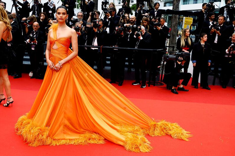 Os dois vestidos que Sara Sampaio usou em Cannes e que deslumbraram a audiência
