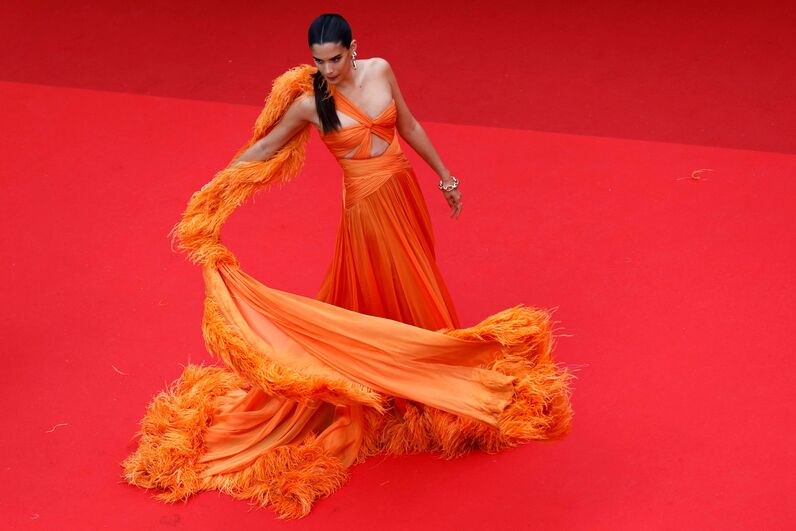 Os dois vestidos que Sara Sampaio usou em Cannes e que deslumbraram a audiência