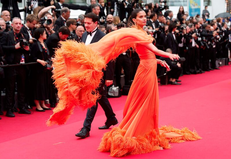 Os dois vestidos que Sara Sampaio usou em Cannes e que deslumbraram a audiência