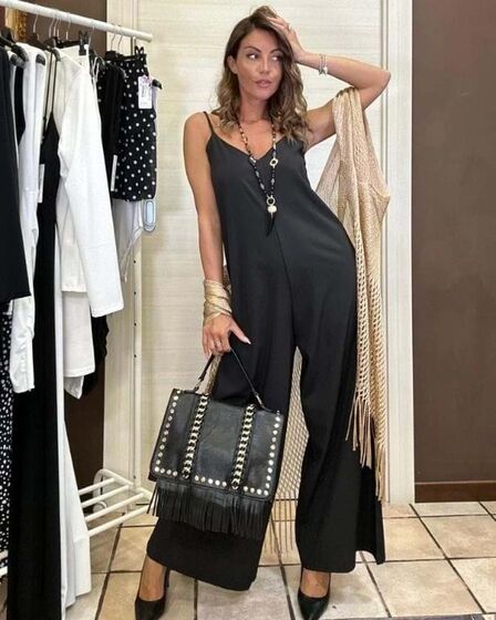 Os jumpsuit, são peça obrigatória do guarda-roupa de verão.