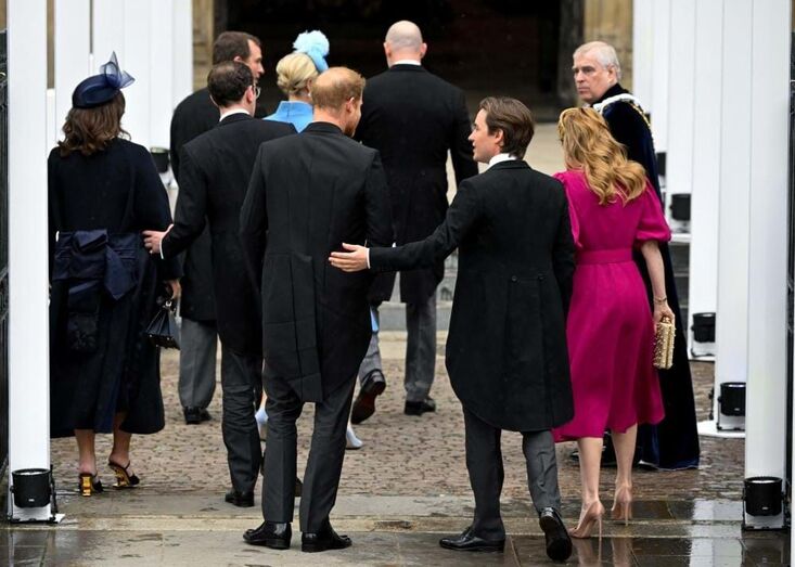 Príncipe Harry na coroação