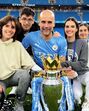 Marius Gardiola, Pep Gardiola, esposa Cristina Serra, filha María e Valentina