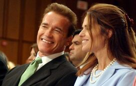 Arnold Schwarzenegger relata momento em que contou à mulher que tinha tido filho com empregada