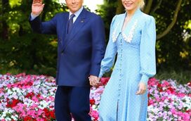 Marta Fascina, a mulher de 34 anos que não saiu do lado de Silvio Berlusconi nos últimos momentos de vida