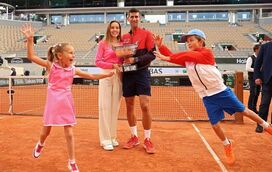 Bonita a festa: Mulher e filhos de Novak Djokovic celebram conquista inédita do tenista em Roland Garros 