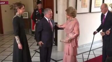 Juan Carlos e a rainha Sofia voltam ao local onde viveram paixão