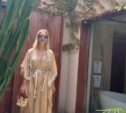 Cristina Ferreira mostra-se ousada na banheira durante férias em hotel de luxo que custa 1000 euros