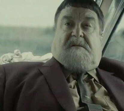 Menos 90 kgs. Ator John Goodman surge irreconhecível na passadeira vermelha após luta contra a balança