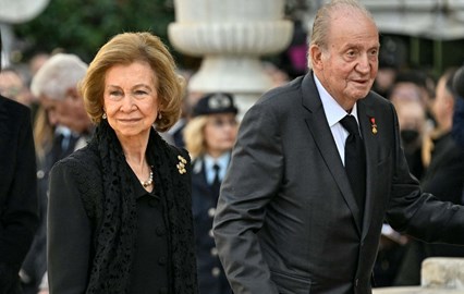 Rei Felipe de Espanha prepara "reconciliação" dos pais. Juan Carlos e Sofia regressam ao local onde viveram grande paixão