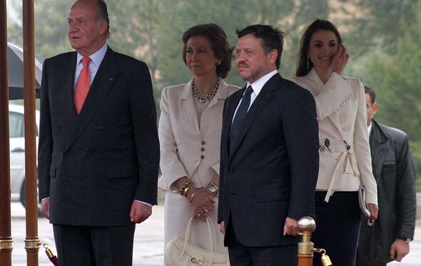 Juan Carlos e a rainha Sofia com o rei Abdullah e a rainha Rania