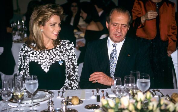 Juan Carlos e a rainha Noor da Jordânia
