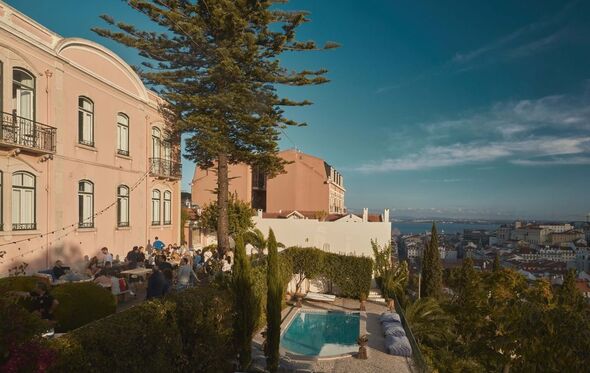 Torrel Palace