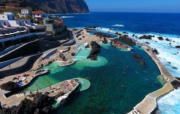 Piscinas Naturais de Porto Moniz