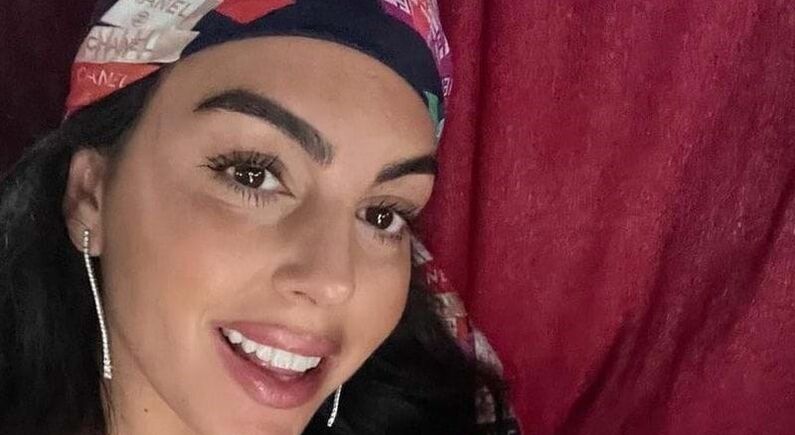 FLASH! Indica: Georgina Rodríguez adora lenços. Copie o estilo de Gio