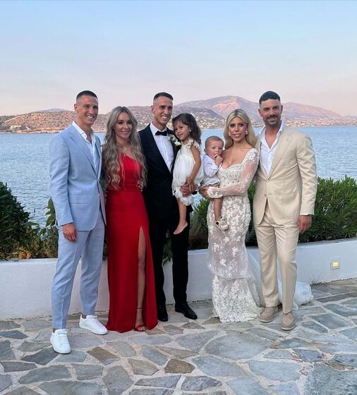 Casamento Odysseas Vlachodimos, Elena