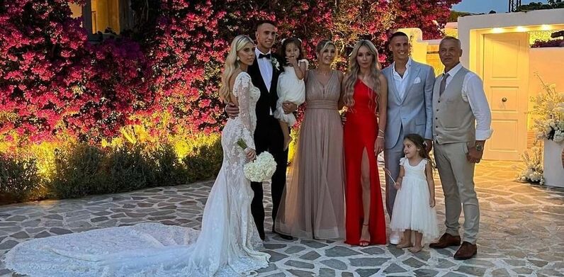 Casamento Odysseas Vlachodimos, Elena