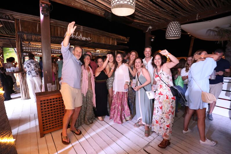 Welcome Summer by FLASH!