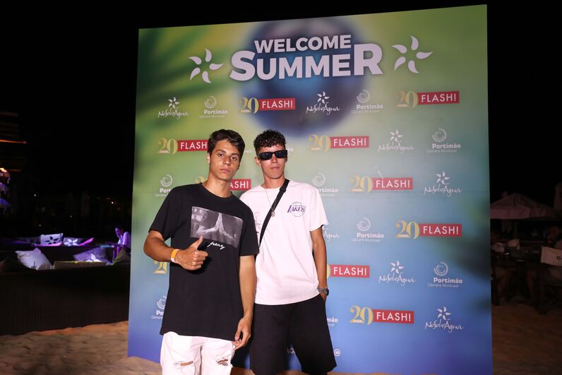 Welcome Summer by FLASH!
