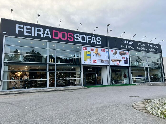 CHEGOU A BARCELOS A QUALIDADE A PREÇOS BAIXOS DA FEIRA DOS SOFÁS