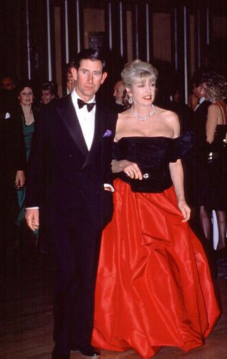 Carlos III, baronesa Lady Dale Tryon