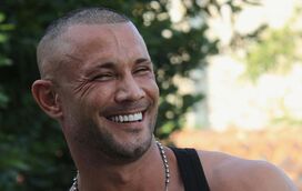 Pai babado! Pedro Barroso derretido de orgulho com os primeiros passos do filho