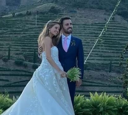 Espetacular! Bernardo Silva convenceu Rúben Dias e April Ivy a irem ao seu casamento