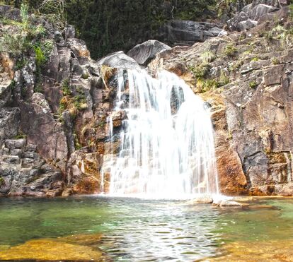 Pelos caminhos de Portugal! 6 cascatas incríveis que vale a pena conhecer e onde até pode mergulhar
