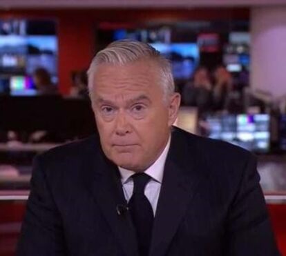 Apresentador da BBC Huw Edwards, que deu a morte da rainha Isabel II, acusado de escândalo sexual com adolescente de 17 anos 