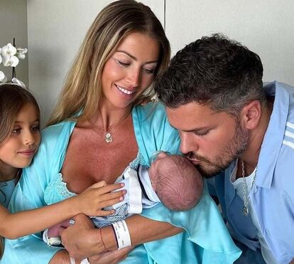 Mickael Carreira fala sobre casamento com Laura Figueiredo