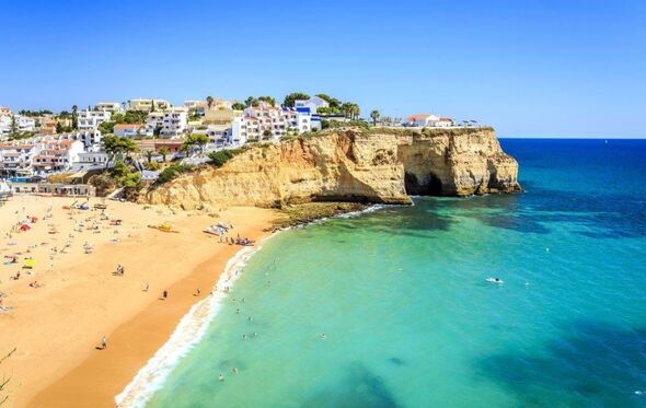 Praia do Carvoeiro
