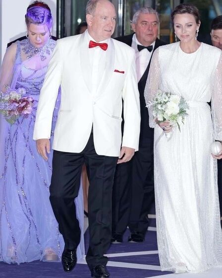 Charlotte do Mónaco, Alberto do Mónaco, Baile da Cruz Vermelha