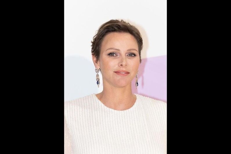 Charlotte do Mónaco, Alberto do Mónaco, Baile da Cruz Vermelha