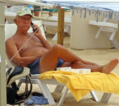 Da praia dos ricos, para a praia dos pobres! Marcelo Rebelo de Sousa já chegou ao Algarve. Veja as imagens 