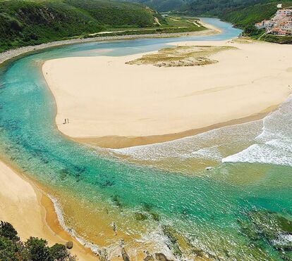 Está de visita ao Alentejo? Então não pode deixar de mergulhar nestas 8 praias paradisíacas